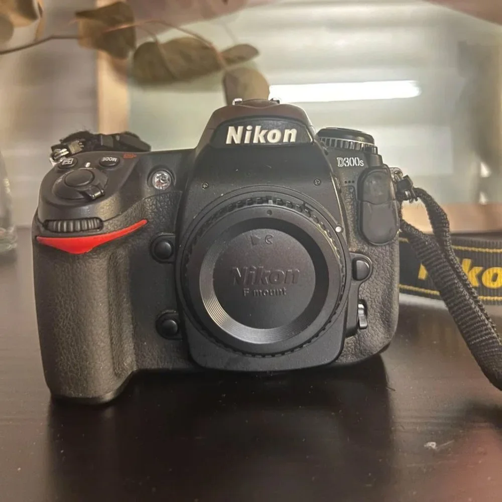 Nikon D300S Camera Bundle